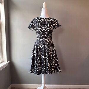 Closet London Black White Damask Floral Fit and Flare Dress Pockets US 8 UK 12
